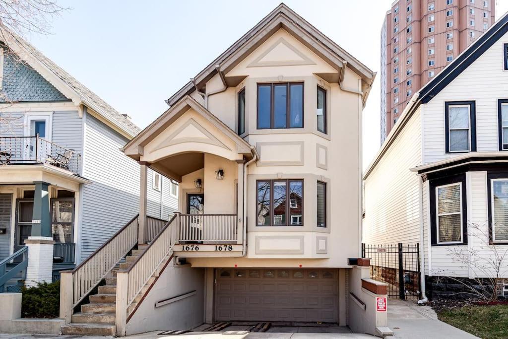 Вилла Eclectic Stylish And Cozy Milwaukee Unit Экстерьер фото